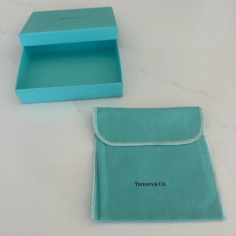 Tiffany & Co. flannel dust bag with box - Picture 1 of 5